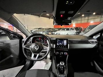 Image véhicule  Renault CLIO (17)