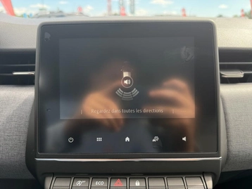 Image véhicule  Renault CLIO (29)