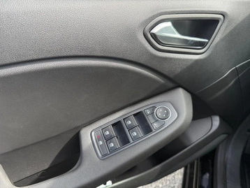 Image véhicule  Renault CLIO (20)