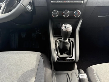 Image véhicule  Renault CLIO (10)