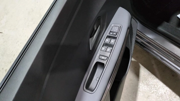 Image véhicule  Dacia SANDERO (9)