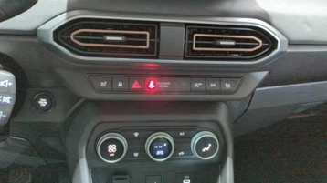 Image véhicule  Dacia SANDERO (16)