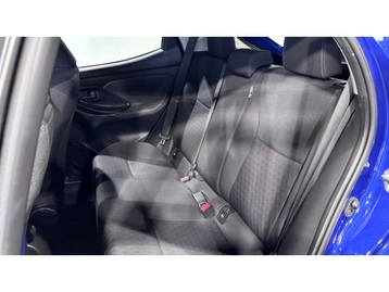 Image véhicule Toyota YARIS (21) Image véhicule Toyota YARIS (21)