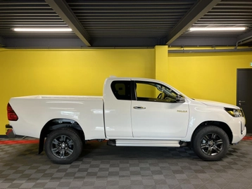 Image véhicule Toyota Hilux (4) Image véhicule Toyota Hilux (4)