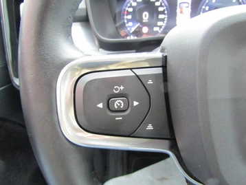 Image véhicule  Volvo XC40 (9)