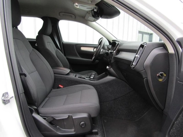 Image véhicule  Volvo XC40 (3)