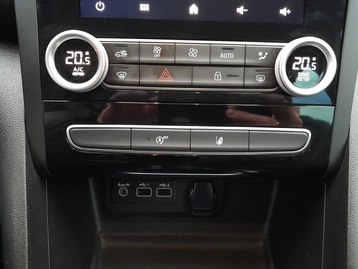 Image véhicule  Renault MEGANE IV (17)