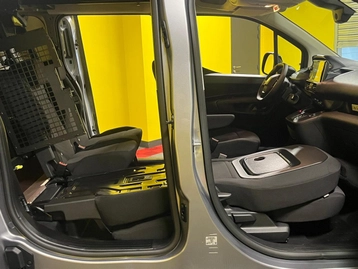 Image véhicule Peugeot PARTNER (32) Image véhicule Peugeot PARTNER (32)