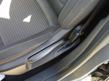 Image véhicule Renault SCENIC (32) Image véhicule Renault SCENIC (32)