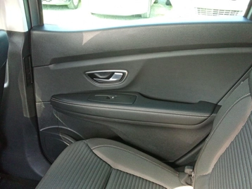 Image véhicule Renault SCENIC (30) Image véhicule Renault SCENIC (30)