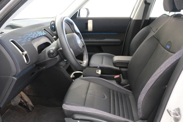 Image véhicule  Mini COUNTRYMAN (16)