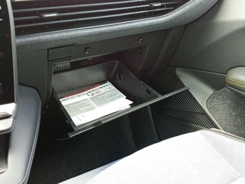 Image véhicule  Renault MEGANE E-TECH (42)