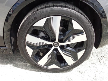 Image véhicule  Renault MEGANE E-TECH (52)