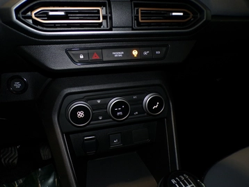Image véhicule  Dacia SANDERO (13)