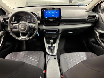 Image véhicule  Toyota YARIS (22)
