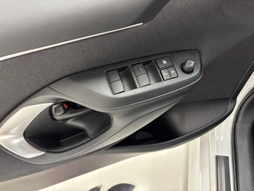 Image véhicule  Toyota YARIS (8)