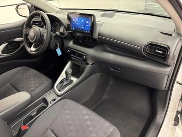 Image véhicule  Toyota YARIS (25)