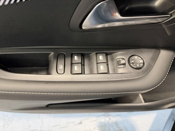 Image véhicule  Peugeot 208 (9)