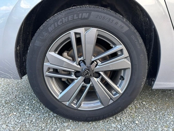 Image véhicule  Peugeot 308 (21)