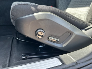 Image véhicule  Volvo S60  (18)