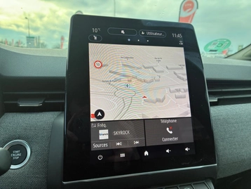 Image véhicule  Renault CLIO (32)