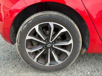 Image véhicule  Renault CLIO (15)