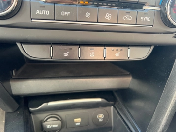 Image véhicule  Kia CEED SW (16)