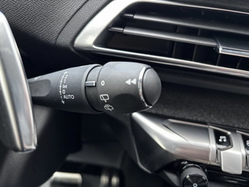 Image véhicule  Peugeot 5008 (18)