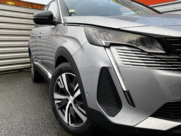 Image véhicule  Peugeot 5008 (34)