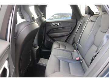 Image véhicule  Volvo XC60 (40)