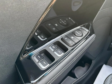 Image véhicule  Kia NIRO (37)