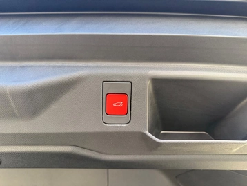 Image véhicule  Peugeot 5008 (35)