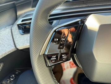 Image véhicule  Peugeot 5008 (25)