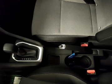 Image véhicule  Renault CLIO (8)