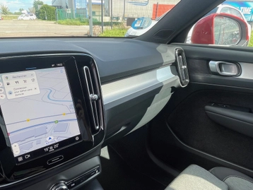Image véhicule  Volvo XC40 (21)