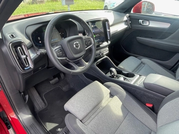 Image véhicule  Volvo XC40 (2)
