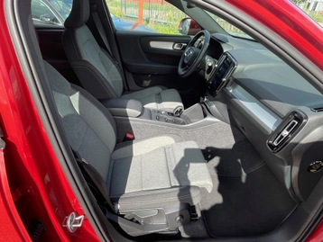 Image véhicule  Volvo XC40 (3)