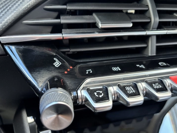 Image véhicule  Peugeot 2008 (25)