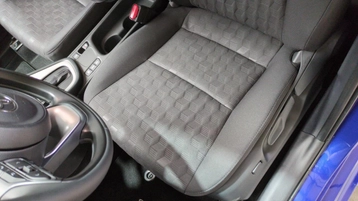 Image véhicule  Toyota YARIS (11)