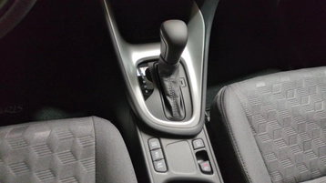 Image véhicule  Toyota YARIS (13)
