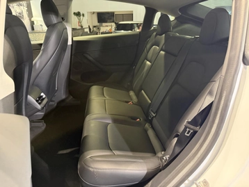 Image véhicule  Tesla MODEL Y (25)