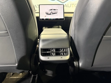 Image véhicule  Tesla MODEL Y (22)