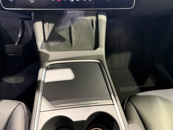 Image véhicule  Tesla MODEL Y (15)