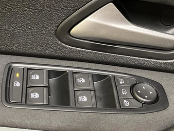 Image véhicule  Dacia DUSTER (18)