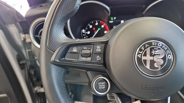 Image véhicule  Alfa Romeo STELVIO (14)