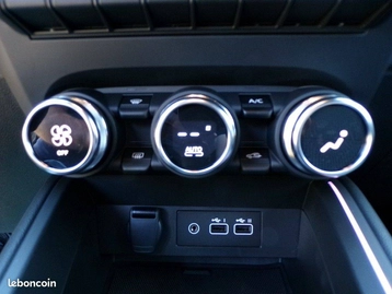 Image véhicule  Renault CLIO V (11)