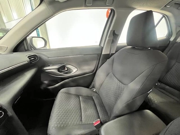 Image véhicule  Toyota YARIS CROSS (15)