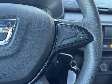 Image véhicule  Dacia SANDERO (12)