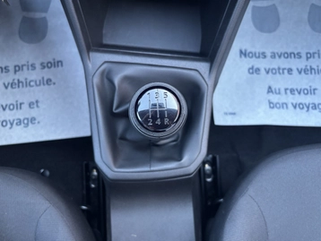 Image véhicule  Dacia SANDERO (16)