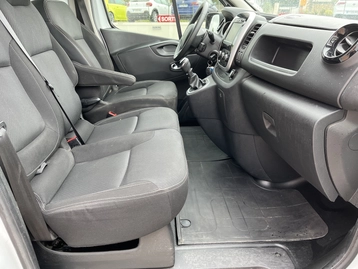 Image véhicule  Renault TRAFIC (14)